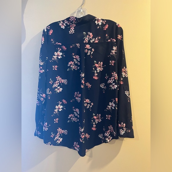Long Sleeve Floral Blouse - Picture 3 of 4